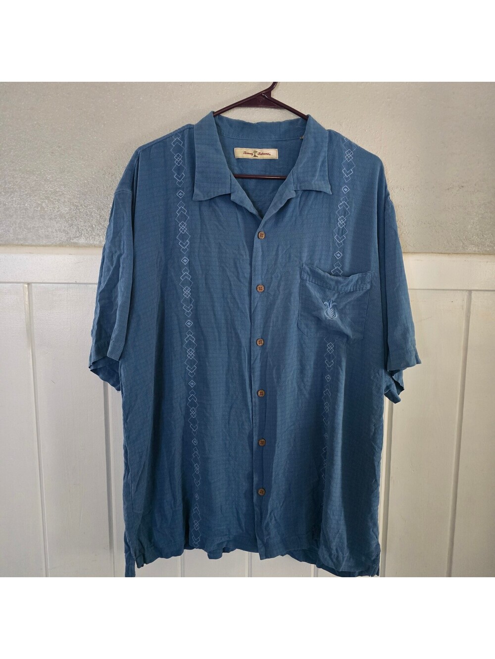 Tommy Bahama Shirt Mens Large 100% Silk Blue Embroidered Guayabera Short Sleeve